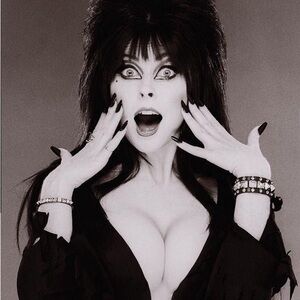 Meet your Posher, Yamana